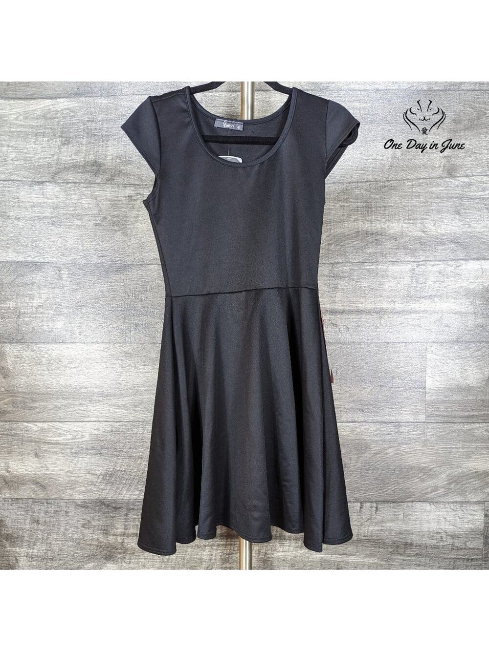 Pinc Cap Sleeve Dress Size L